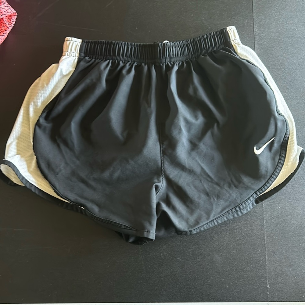 Women’s Nike tempo shorts